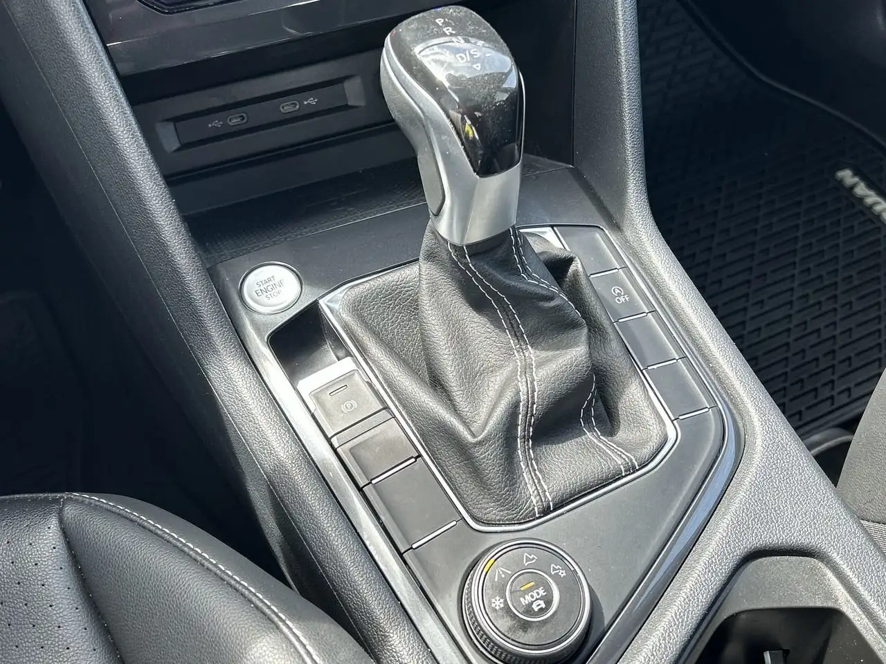 Volkswagen Tiguan снимка Volkswagen Tiguan