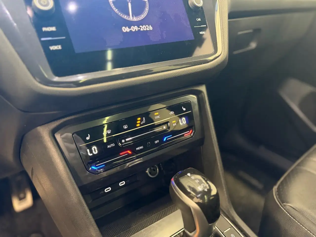 Volkswagen Tiguan снимка Volkswagen Tiguan