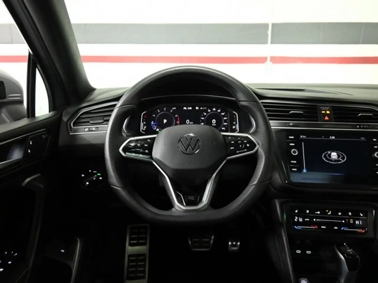 Volkswagen Tiguan снимка Volkswagen Tiguan