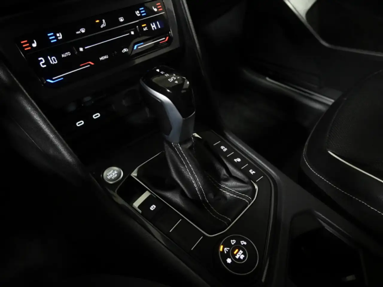 Volkswagen Tiguan снимка Volkswagen Tiguan