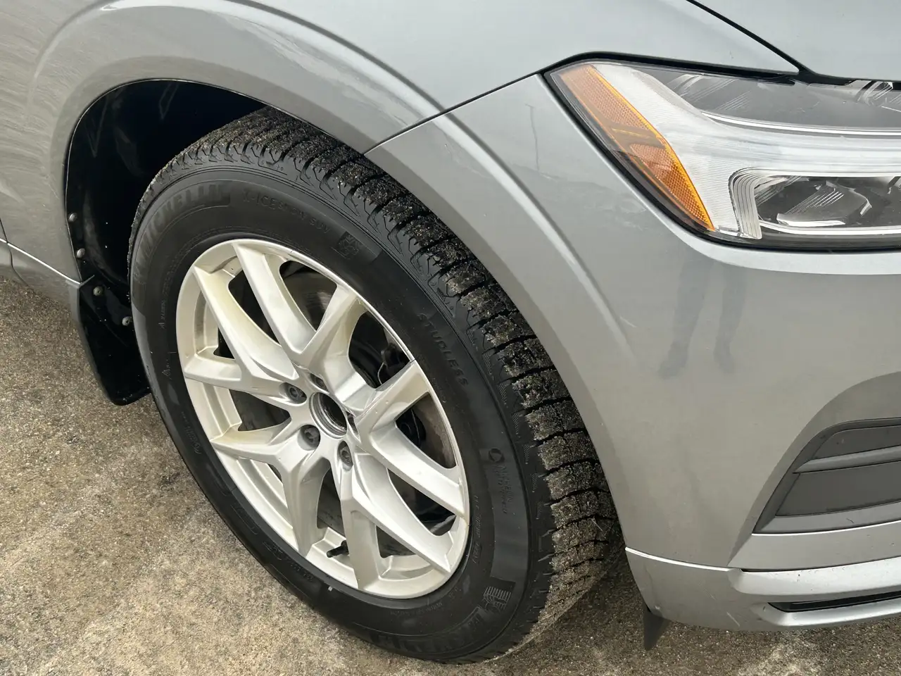 Volvo XC60 photo Volvo XC60