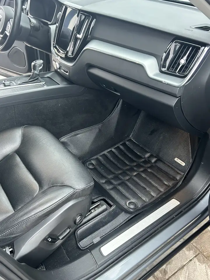 Volvo XC60 photo Volvo XC60