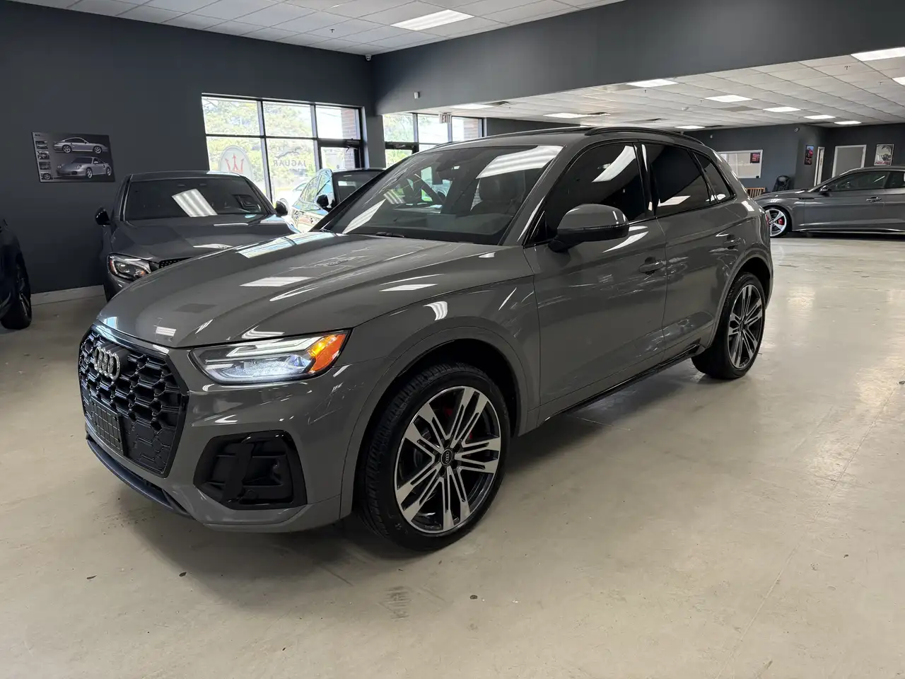 2021 Audi SQ5 photo 2021 Audi SQ5