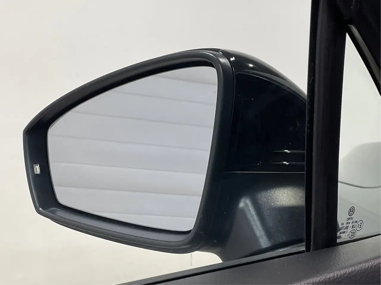 Volkswagen Tiguan photo Volkswagen Tiguan