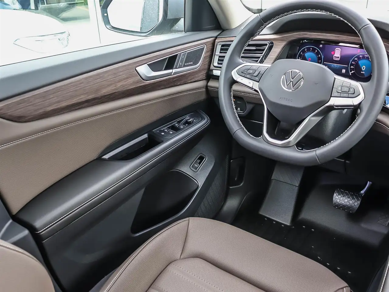 Volkswagen Atlas снимка Volkswagen Atlas