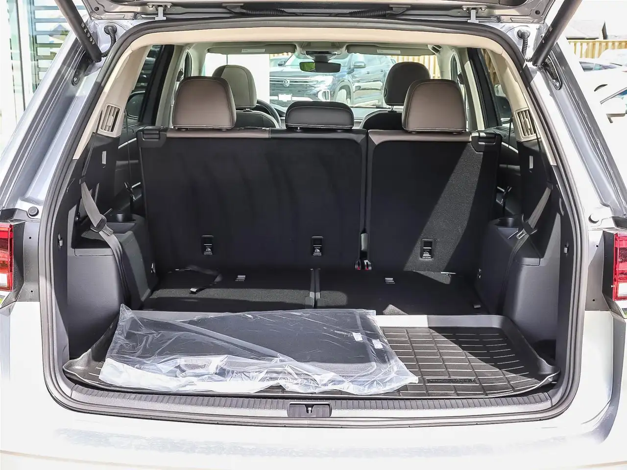 Volkswagen Atlas снимка Volkswagen Atlas