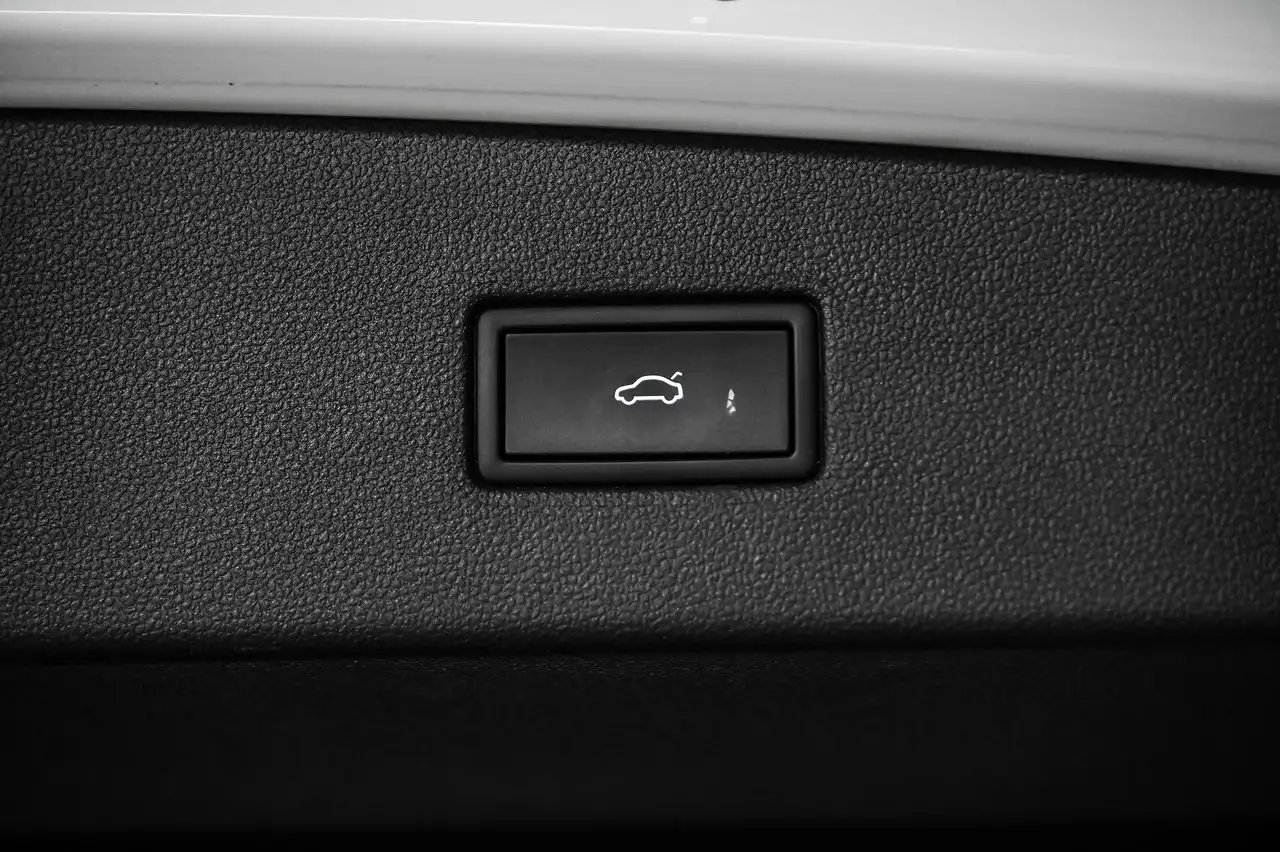 Volkswagen Tiguan photo Volkswagen Tiguan
