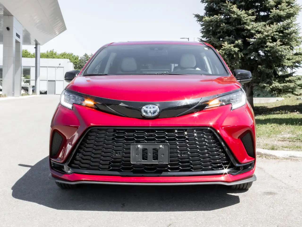 Toyota Sienna снимка Toyota Sienna