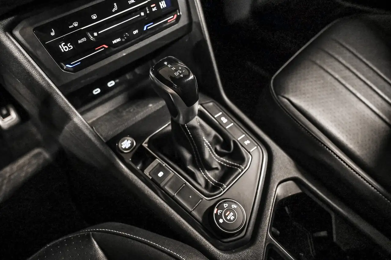 Volkswagen Tiguan photo Volkswagen Tiguan
