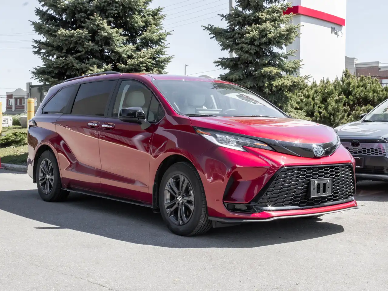 Toyota Sienna снимка Toyota Sienna