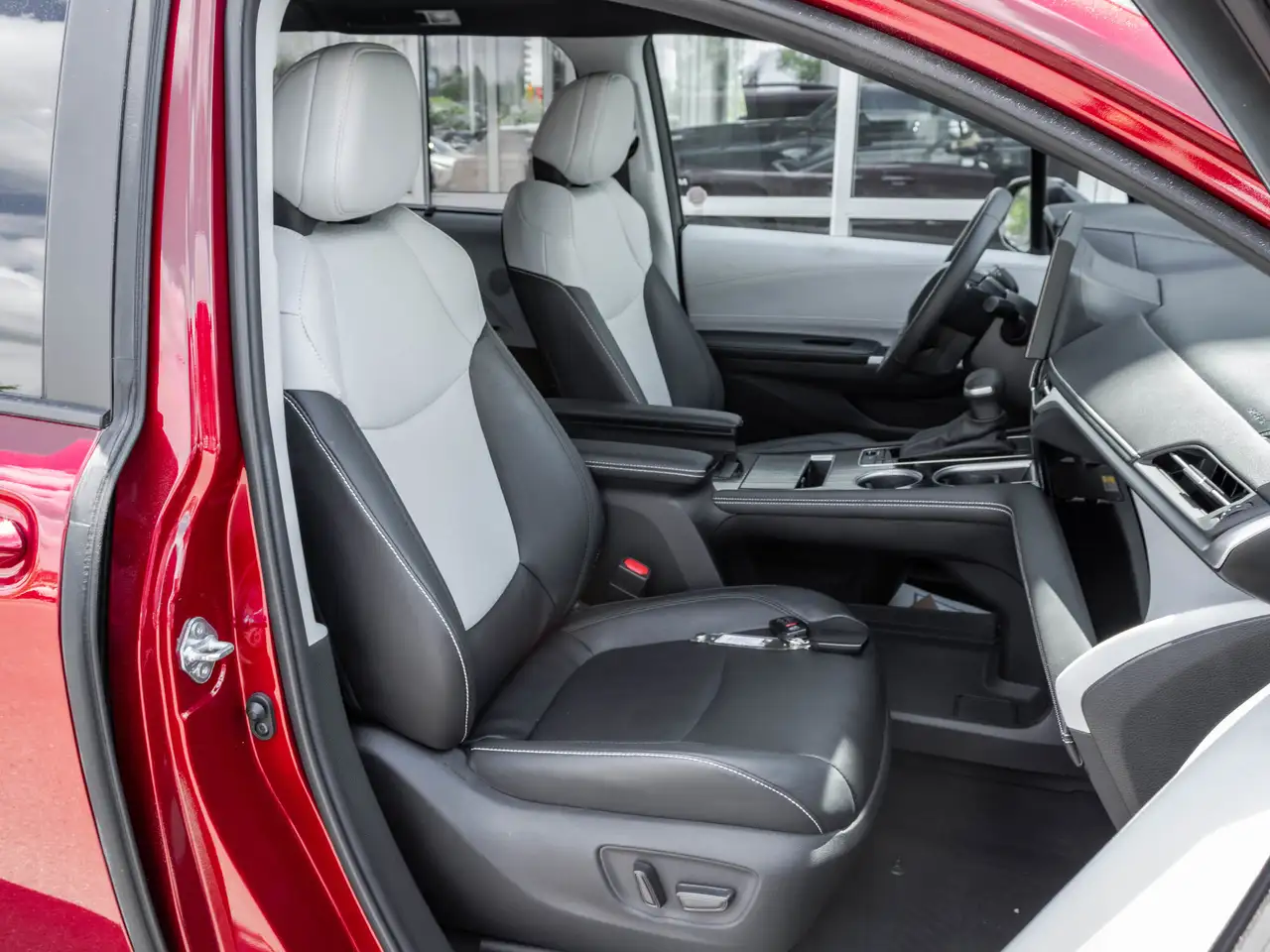 Toyota Sienna снимка Toyota Sienna