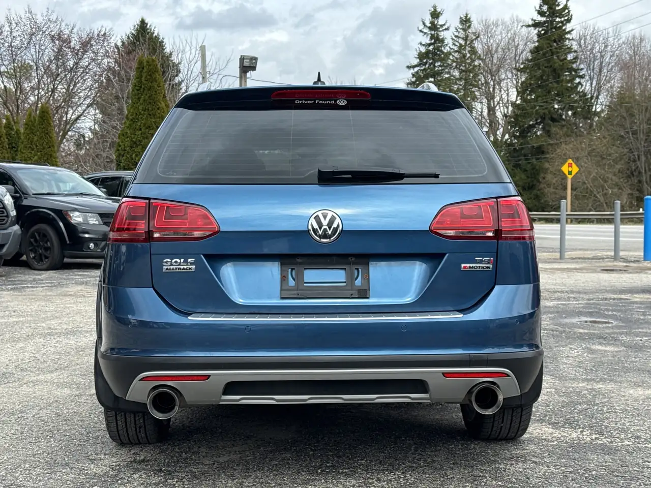 Volkswagen Golf photo Volkswagen Golf