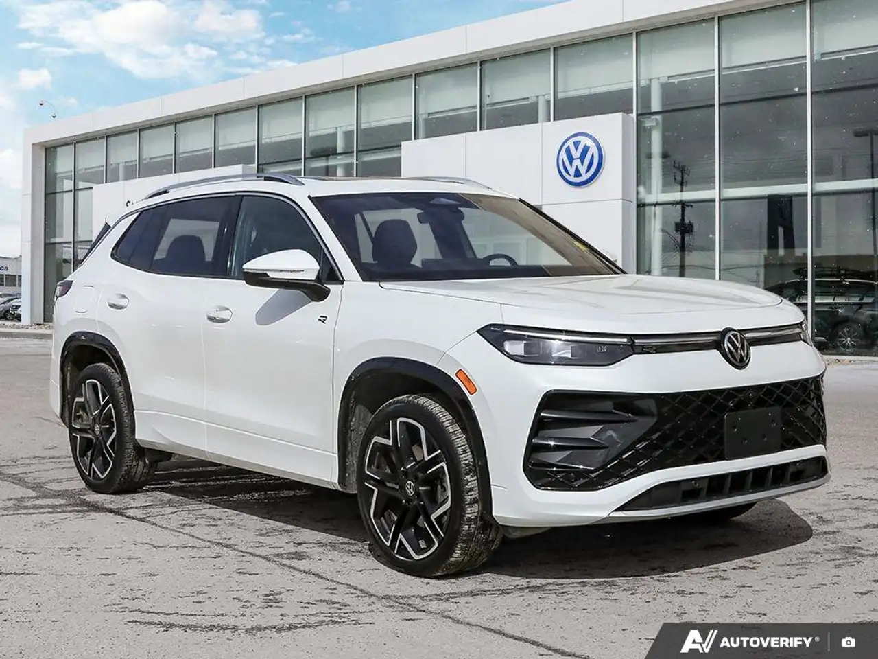 Volkswagen Tiguan снимка Volkswagen Tiguan