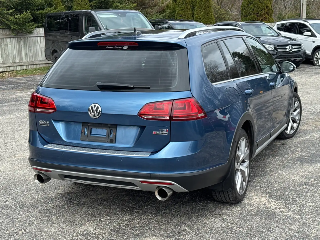 Volkswagen Golf photo Volkswagen Golf