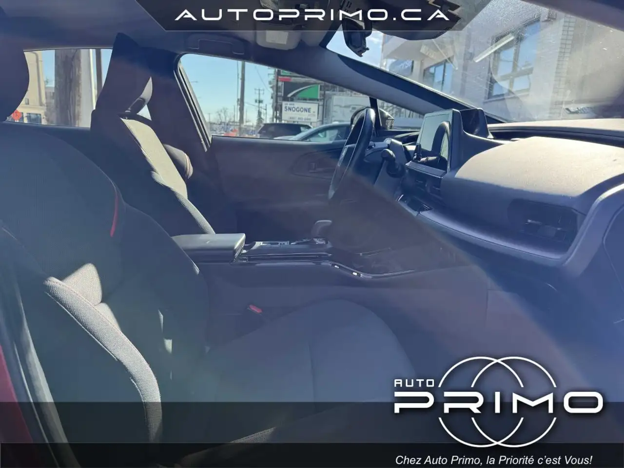 Toyota Prius Prime снимка Toyota Prius Prime