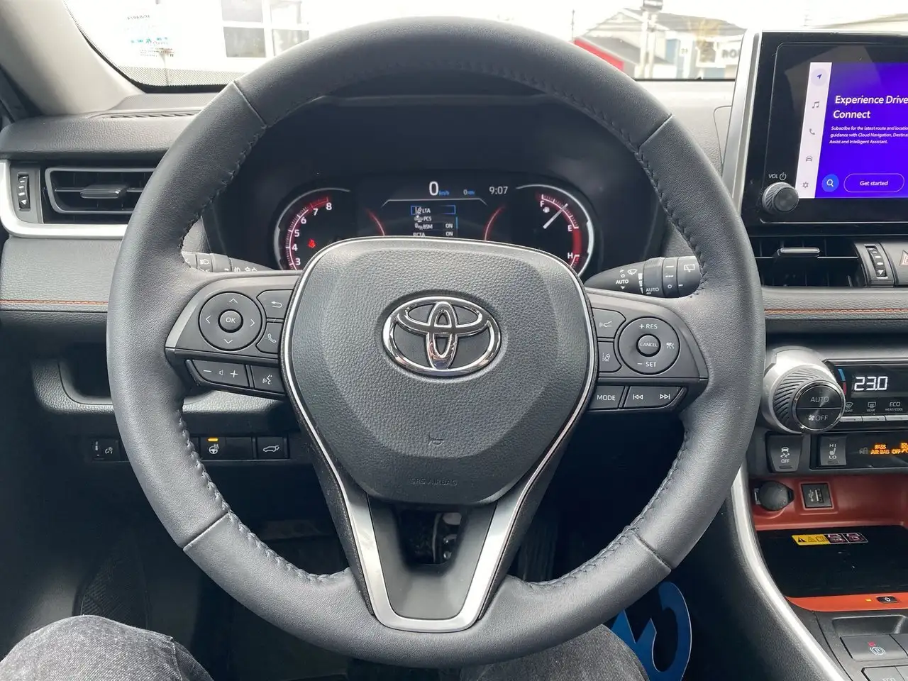 Toyota RAV 4 снимка Toyota RAV 4