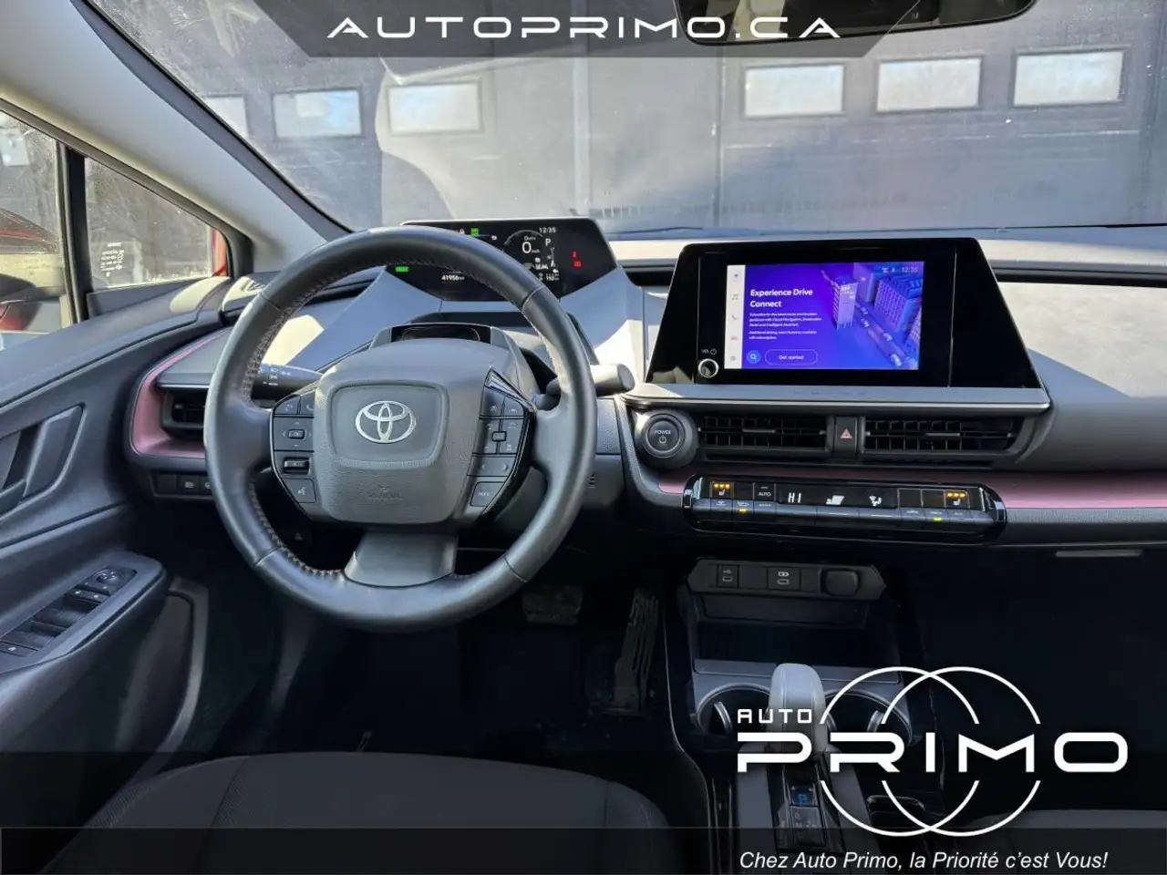 Toyota Prius Prime снимка Toyota Prius Prime