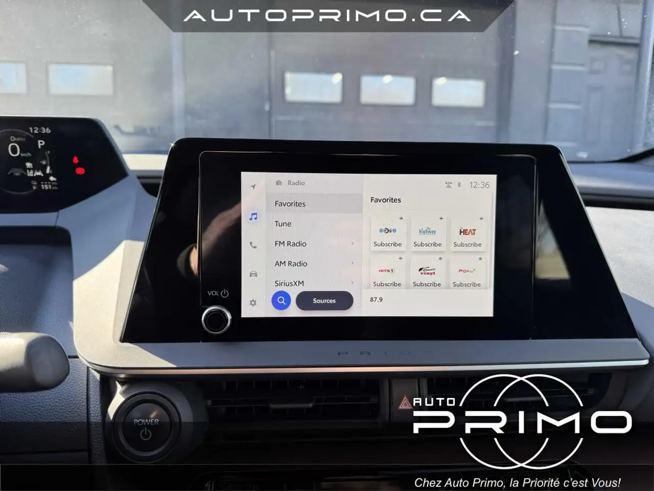 Toyota Prius Prime снимка Toyota Prius Prime