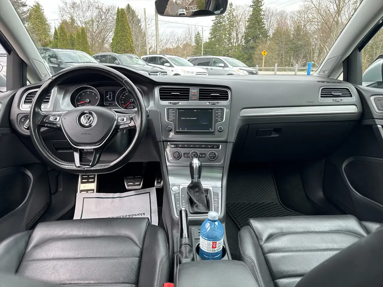 Volkswagen Golf photo Volkswagen Golf