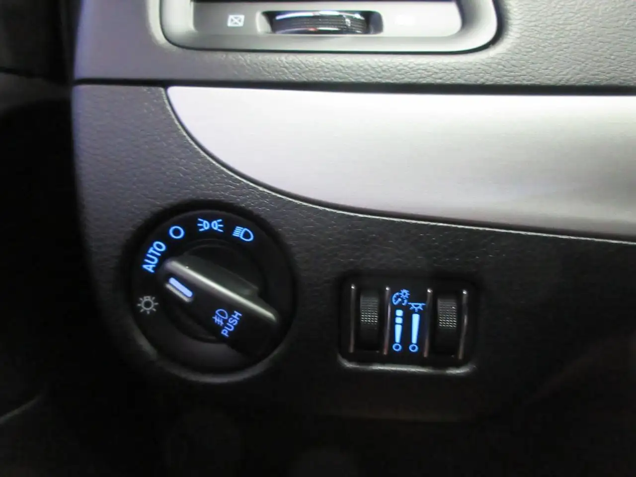 Dodge Grand Caravan снимка Dodge Grand Caravan