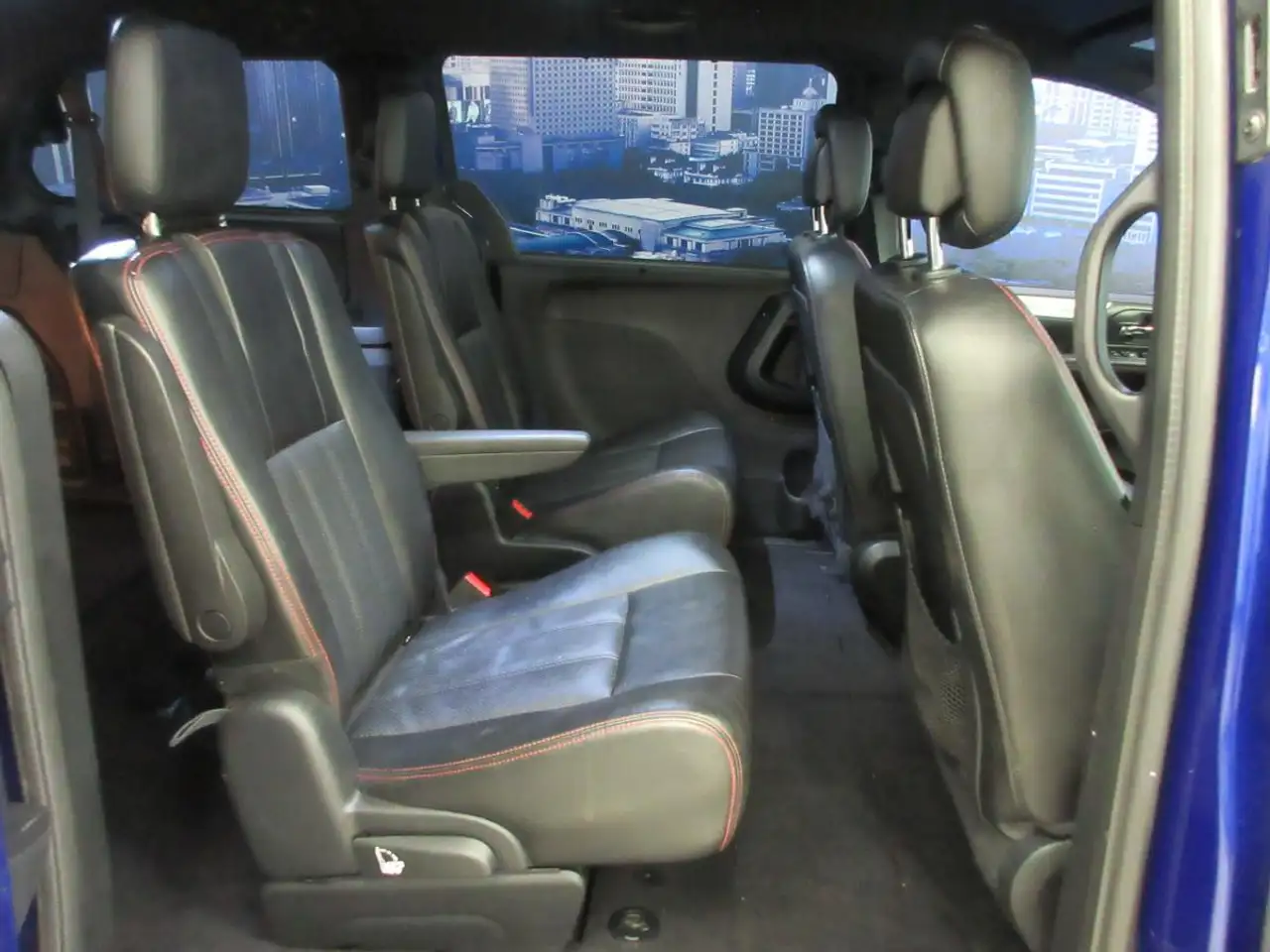 Dodge Grand Caravan снимка Dodge Grand Caravan