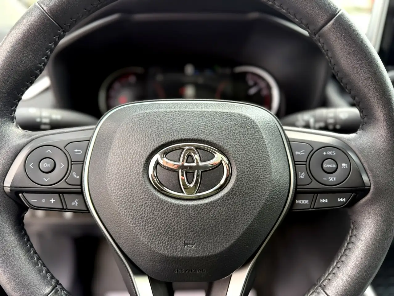 Toyota RAV 4 снимка Toyota RAV 4
