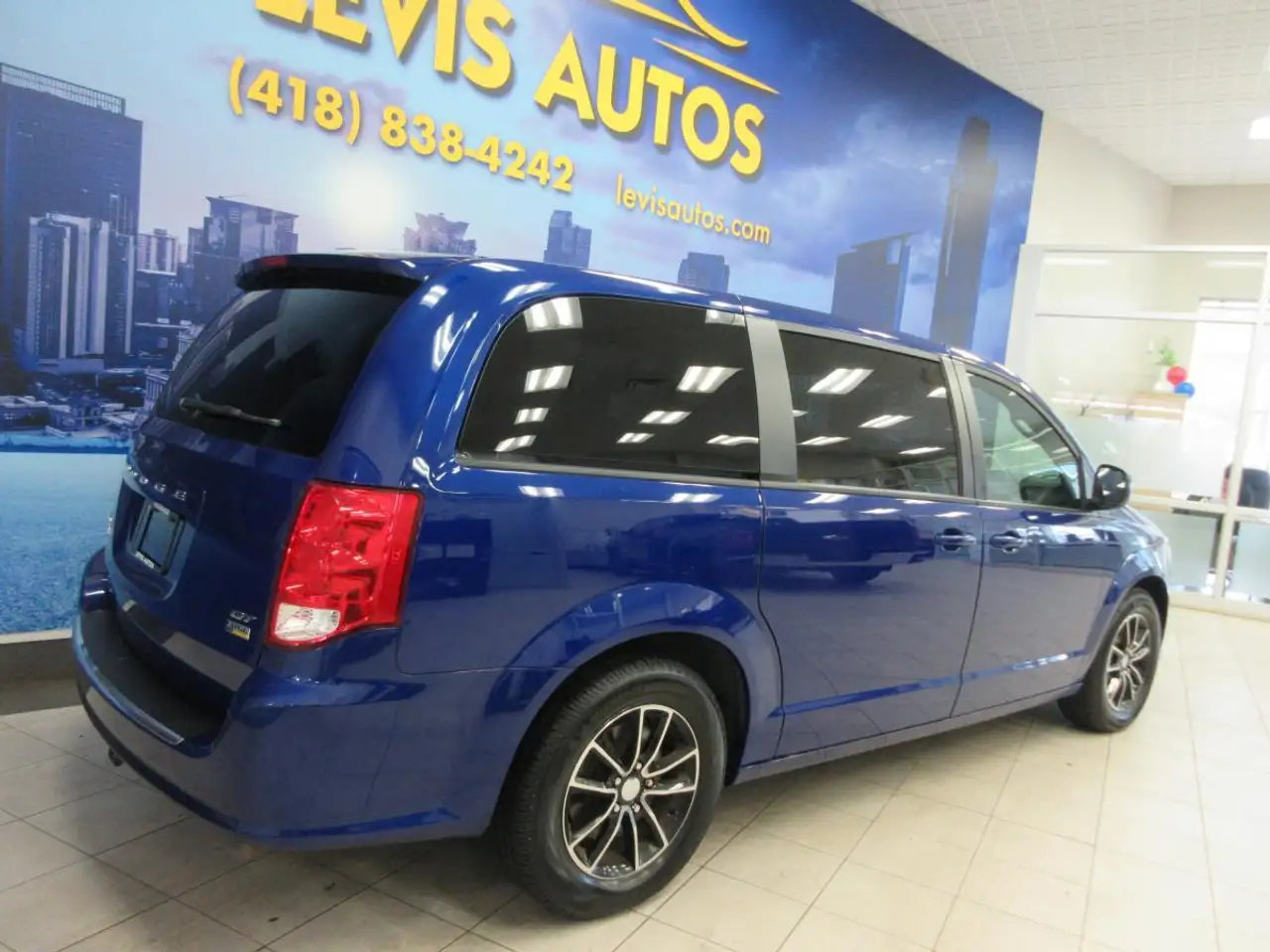 Dodge Grand Caravan снимка Dodge Grand Caravan