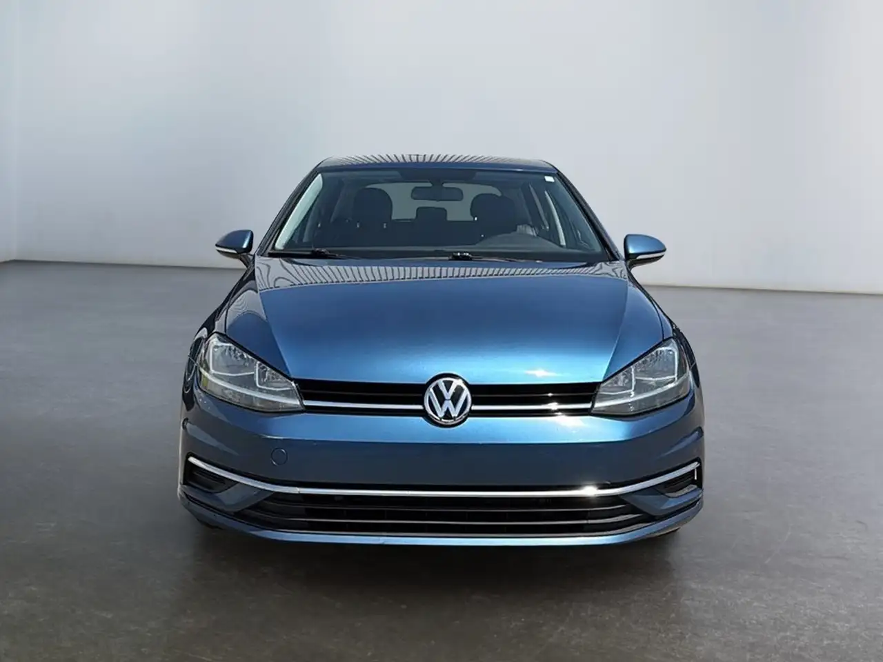 Volkswagen Golf снимка Volkswagen Golf