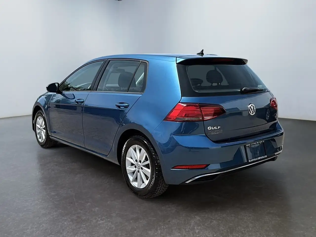 Volkswagen Golf снимка Volkswagen Golf