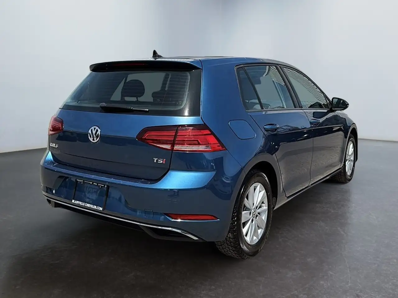 Volkswagen Golf снимка Volkswagen Golf
