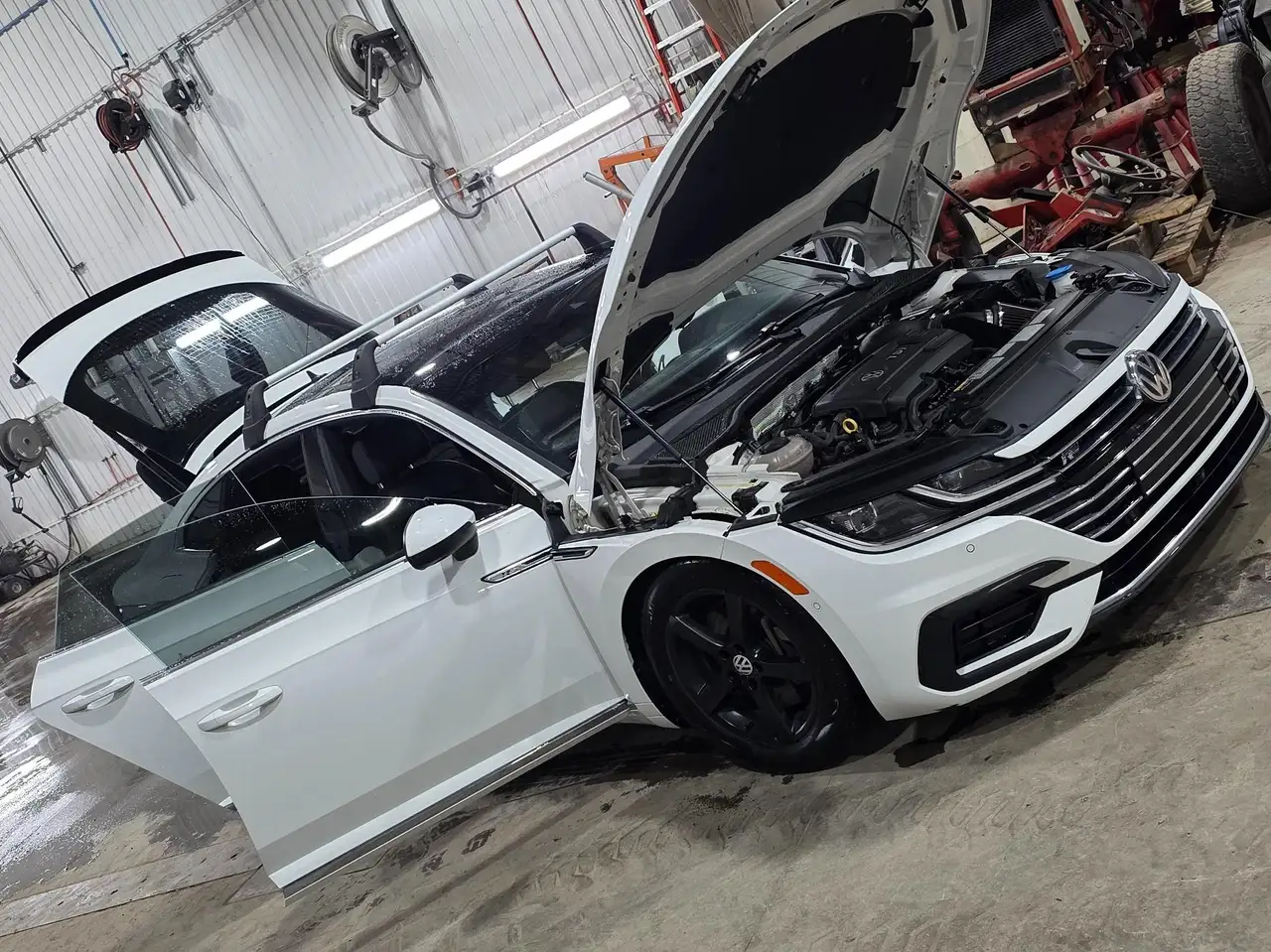 Volkswagen Arteon снимка Volkswagen Arteon