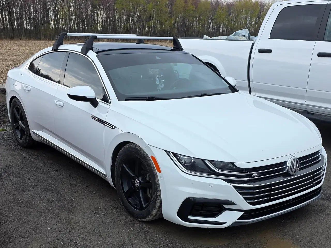 Volkswagen Arteon снимка Volkswagen Arteon