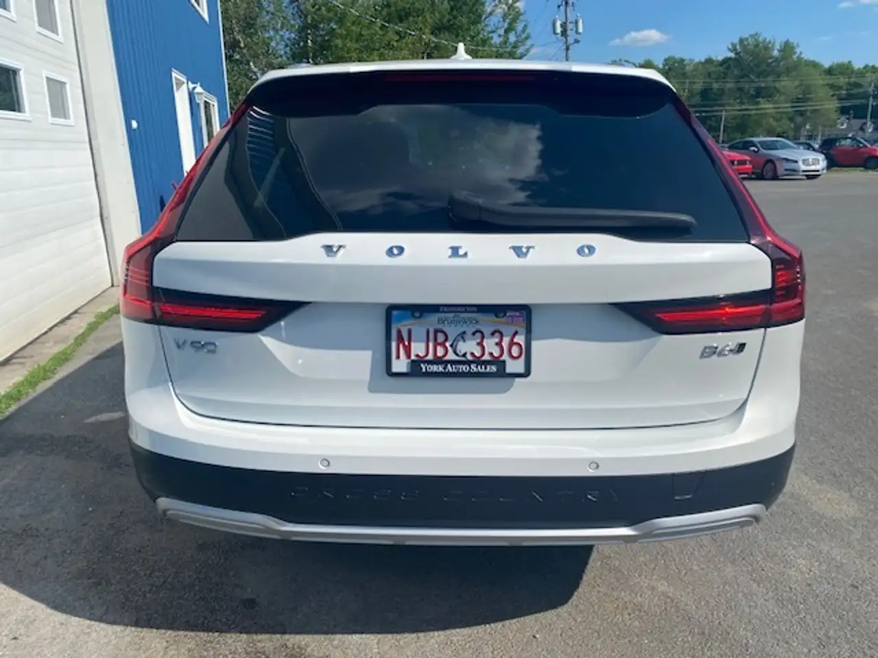 Volvo V90 Cross Country снимка Volvo V90 Cross Country