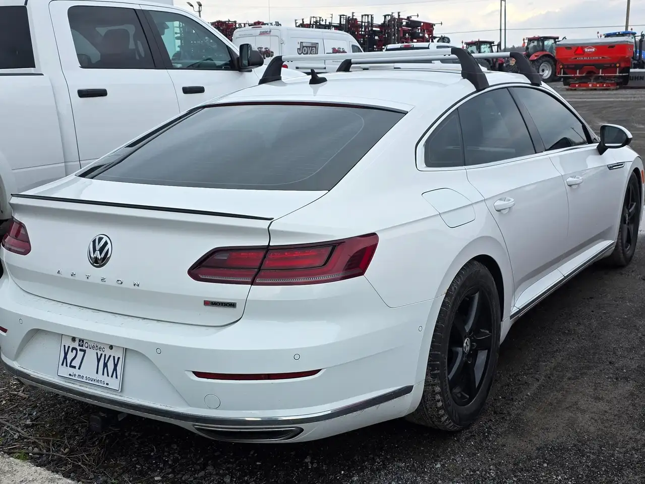 Volkswagen Arteon снимка Volkswagen Arteon
