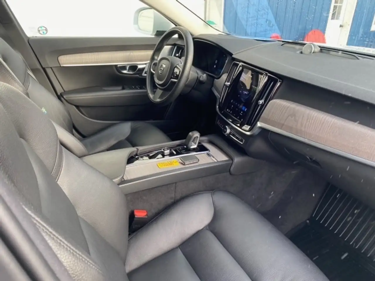 Volvo V90 Cross Country снимка Volvo V90 Cross Country