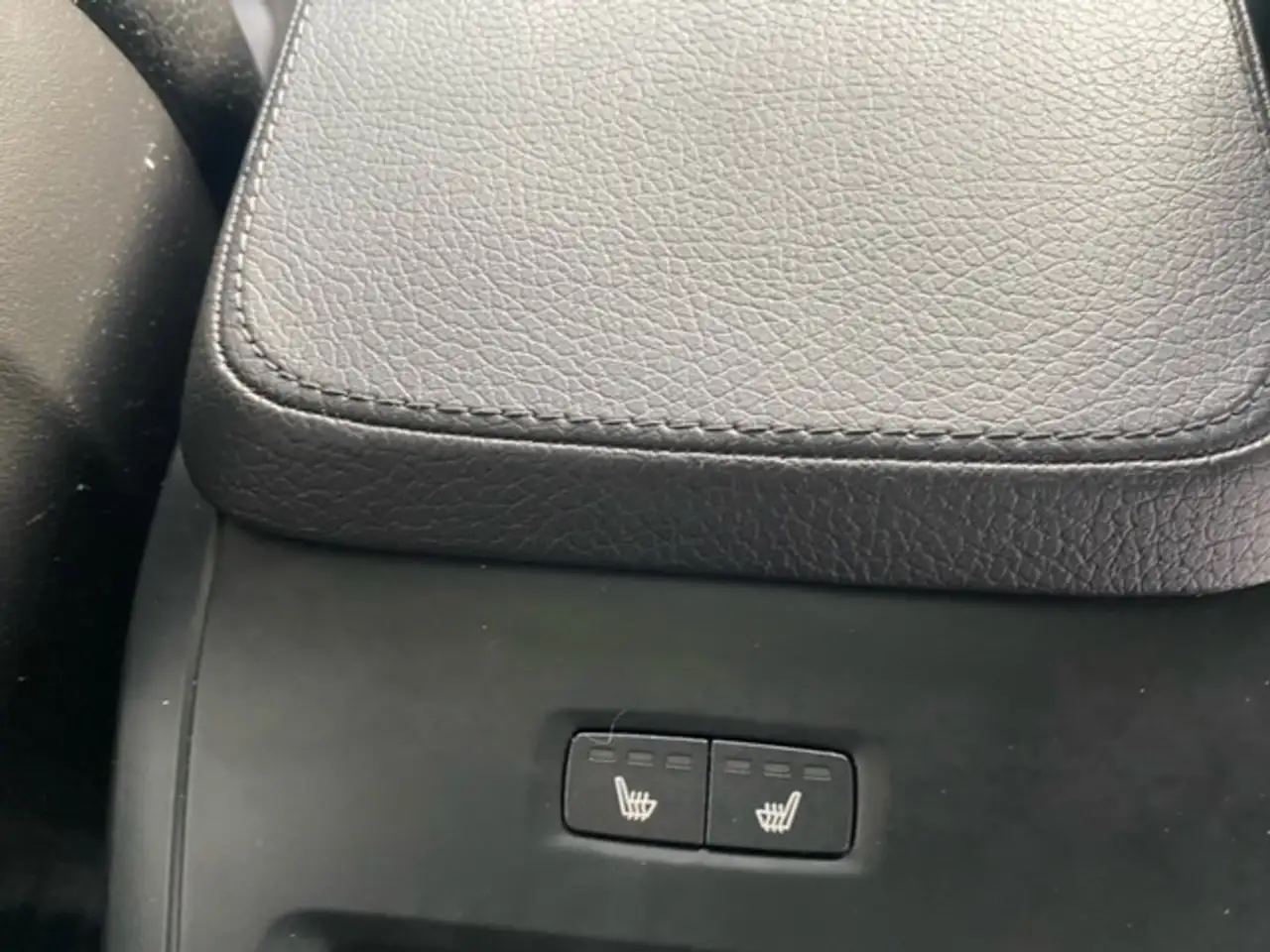 Volvo V90 Cross Country снимка Volvo V90 Cross Country