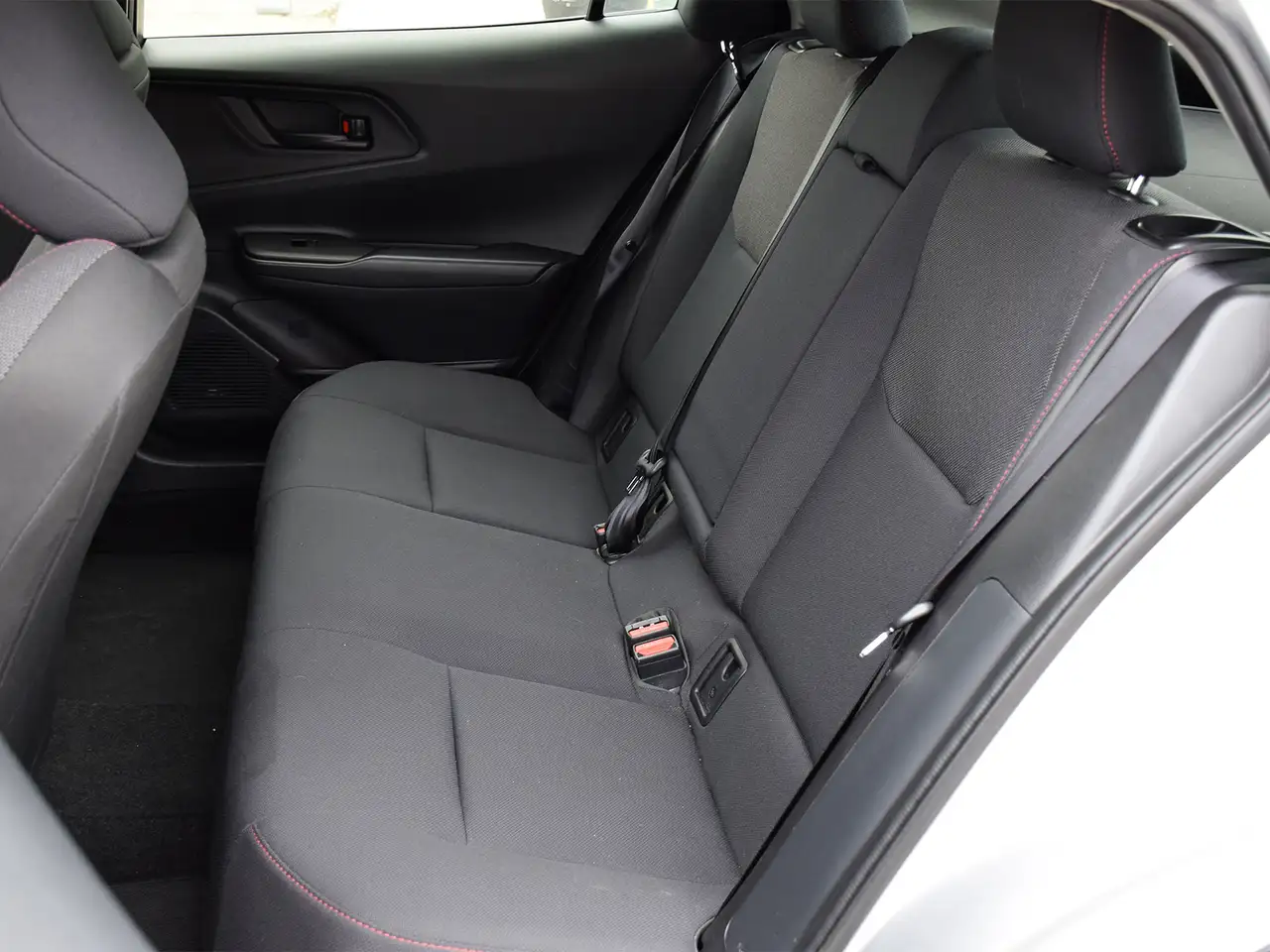 Toyota Prius снимка Toyota Prius