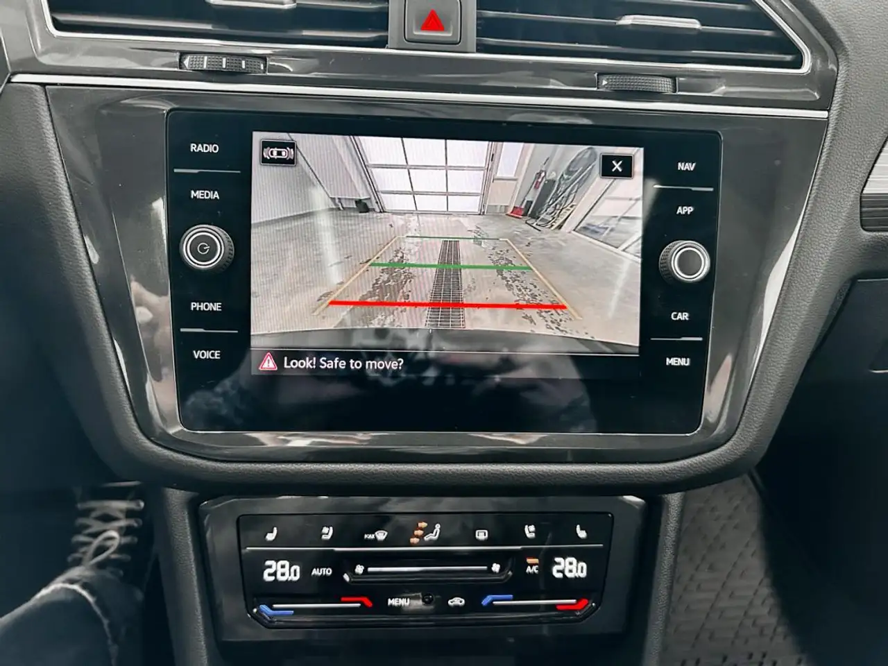 Volkswagen Tiguan снимка Volkswagen Tiguan