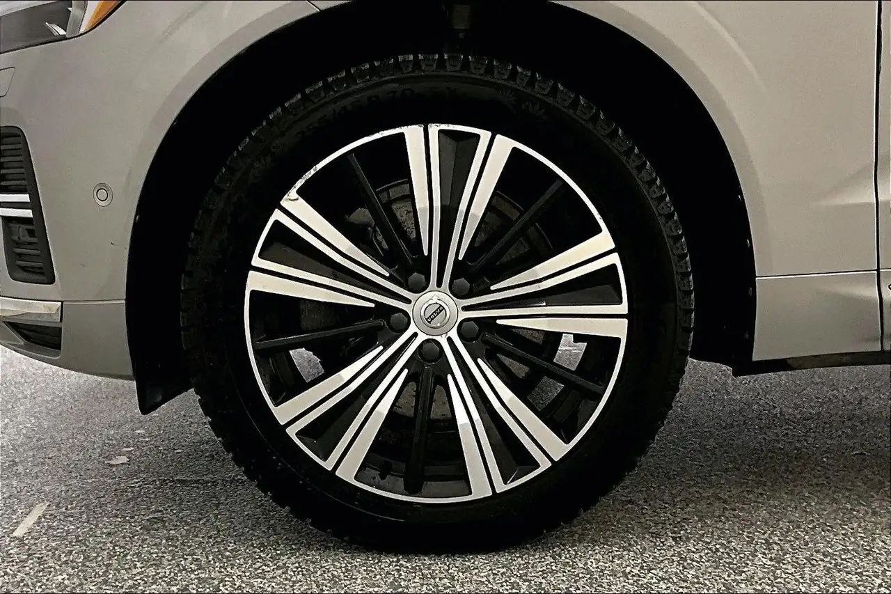 Volvo XC60 снимка Volvo XC60