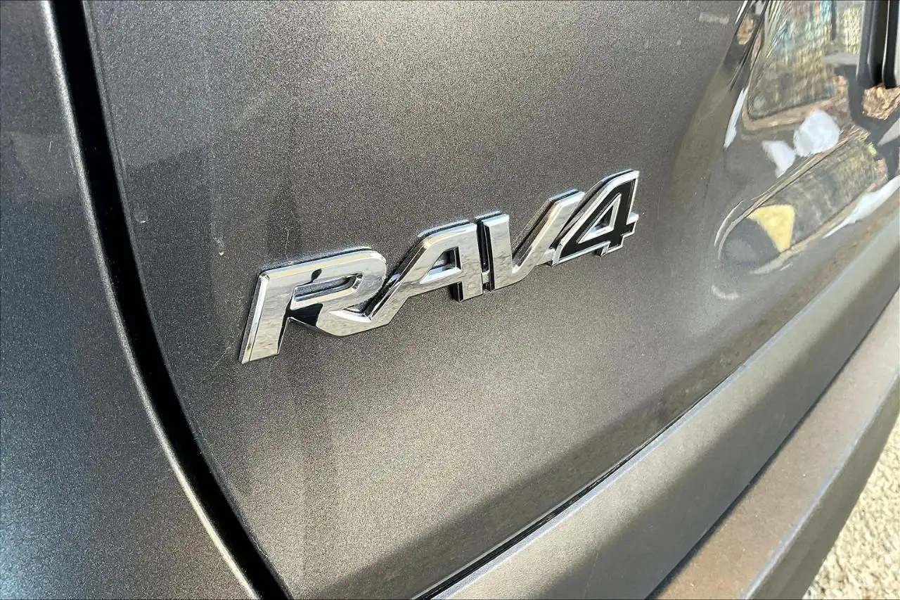 Toyota RAV 4 photo Toyota RAV 4