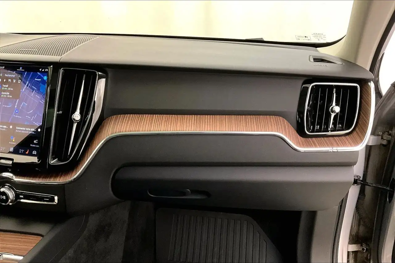 Volvo XC60 снимка Volvo XC60