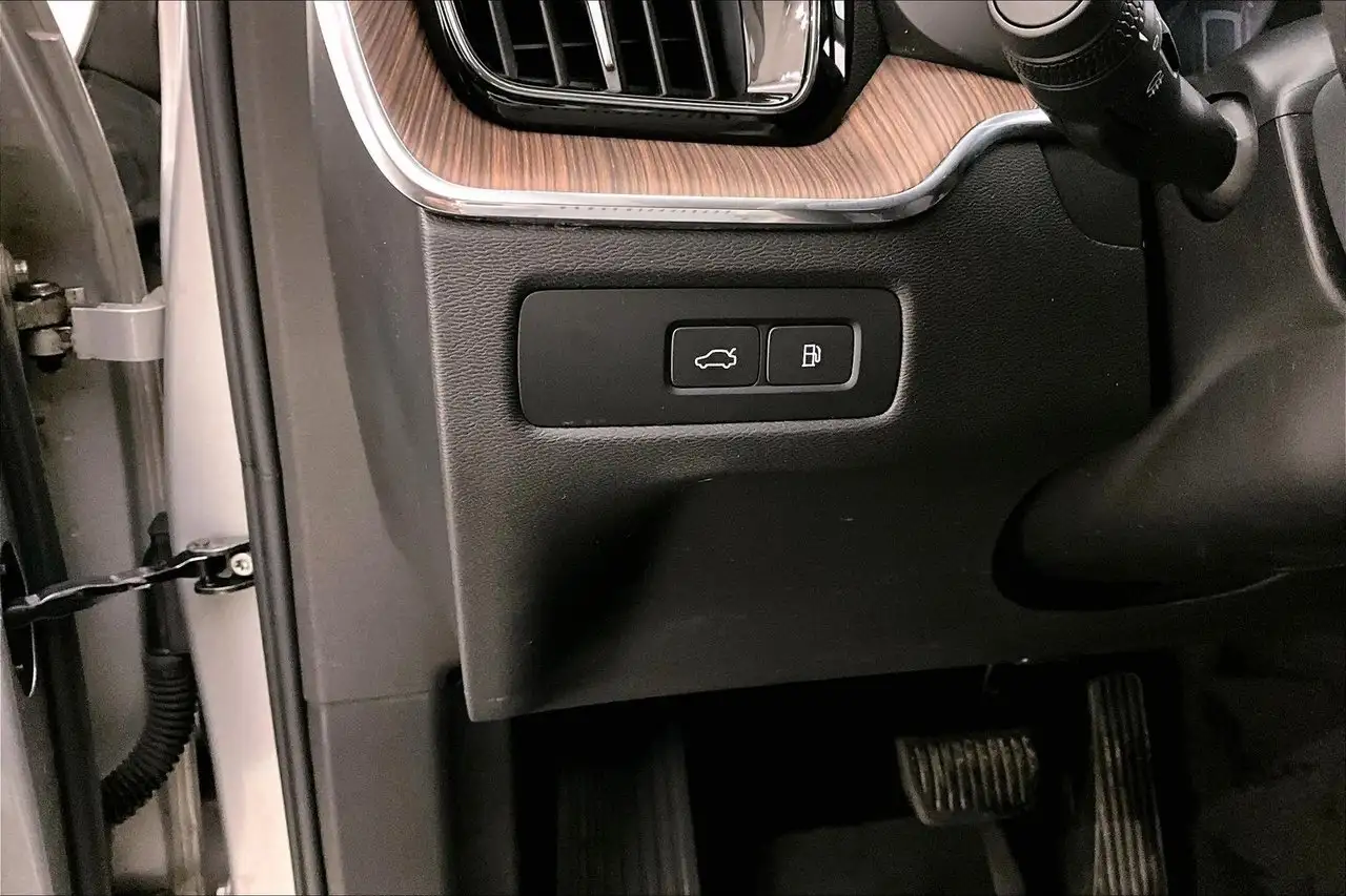 Volvo XC60 снимка Volvo XC60