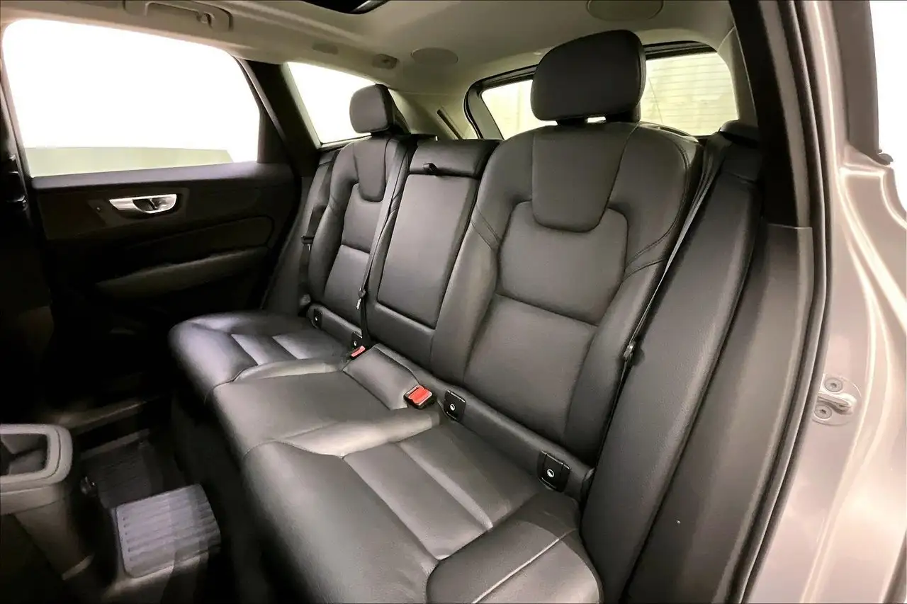 Volvo XC60 снимка Volvo XC60