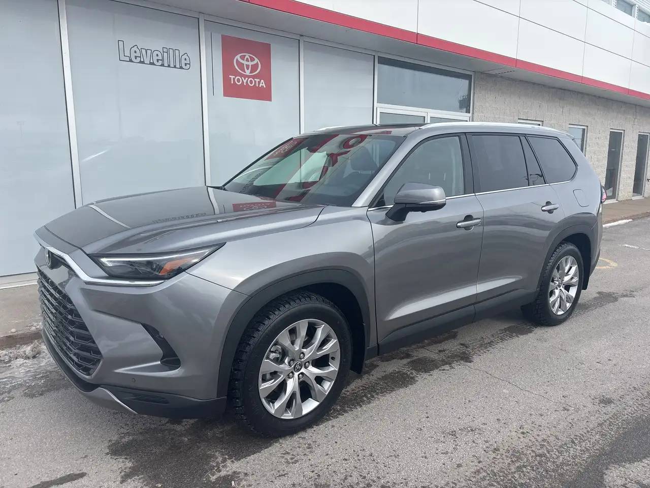 Toyota Grand Highlander снимка Toyota Grand Highlander