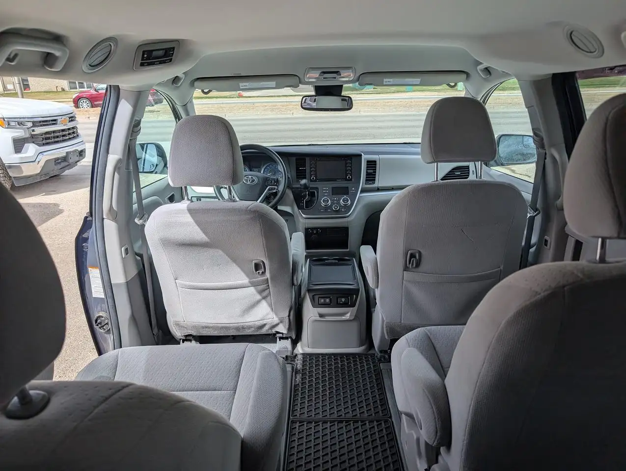 Toyota Sienna fotografie Toyota Sienna