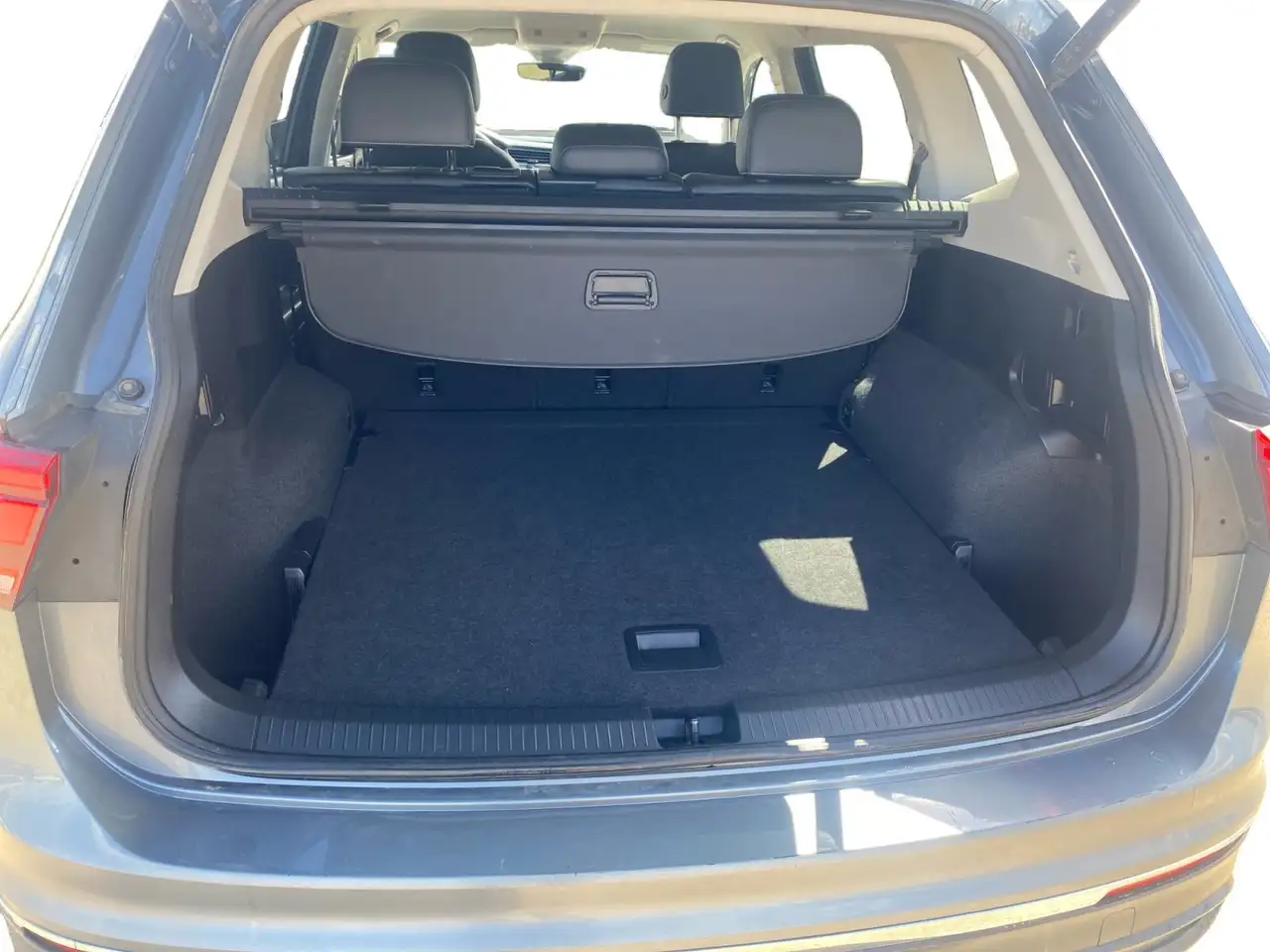 Volkswagen Tiguan снимка Volkswagen Tiguan