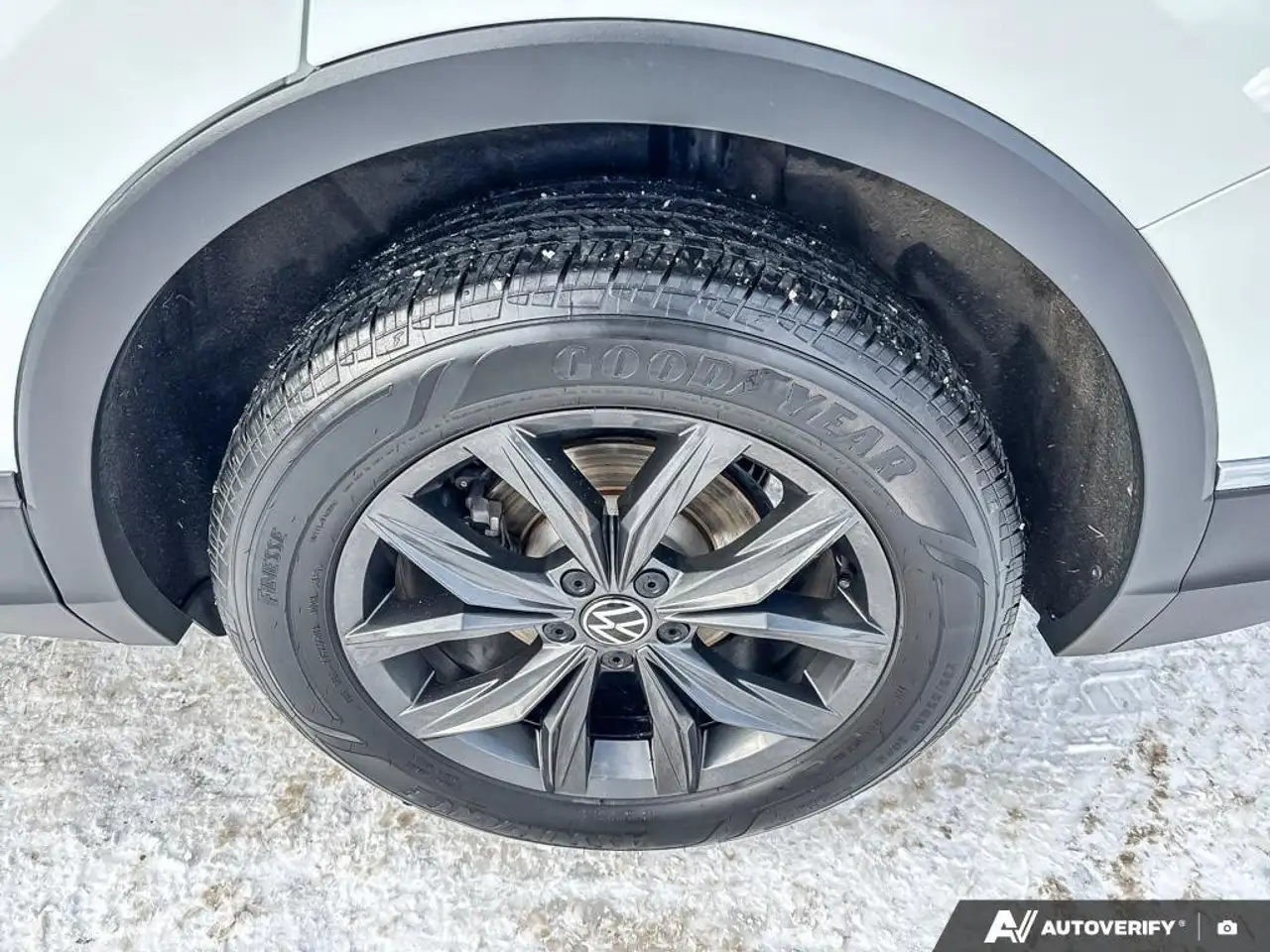 Volkswagen Tiguan снимка Volkswagen Tiguan