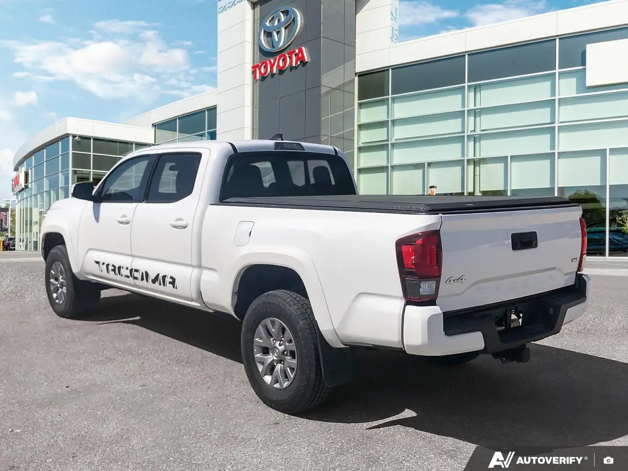 Toyota Tacoma снимка Toyota Tacoma