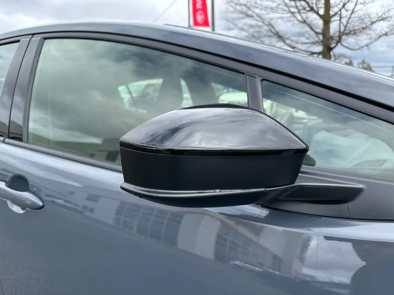 Toyota Prius Prime снимка Toyota Prius Prime