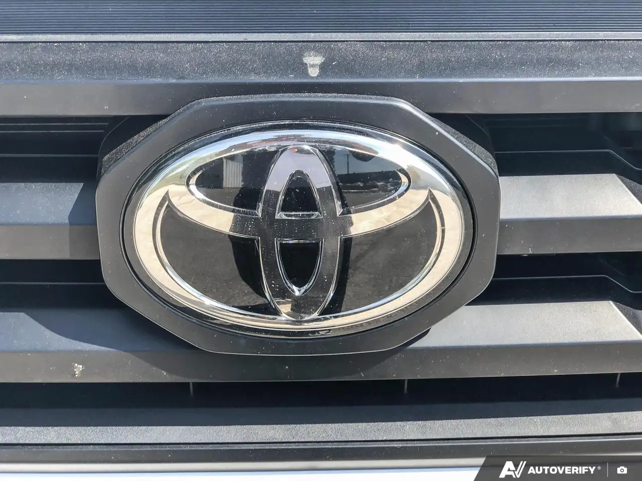 Toyota Tacoma снимка Toyota Tacoma